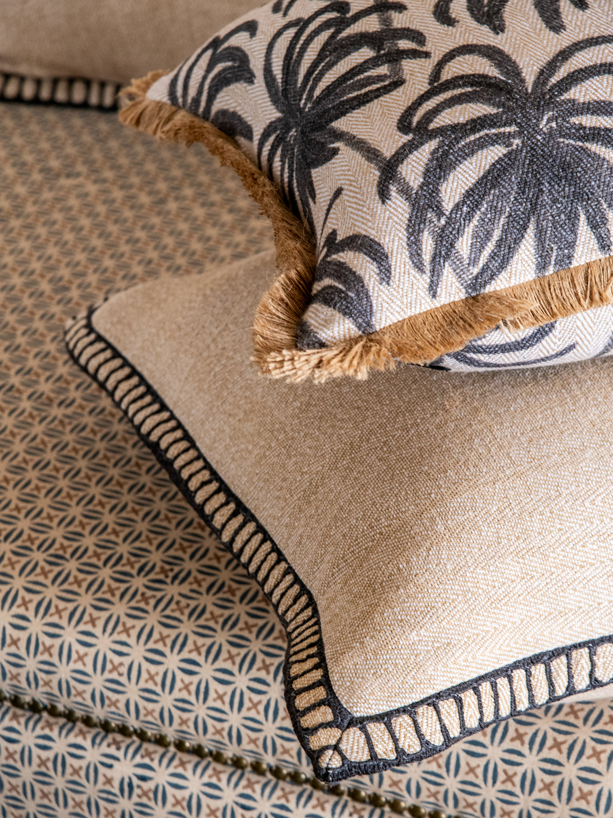 Twill Cushion Cover (Onyx)