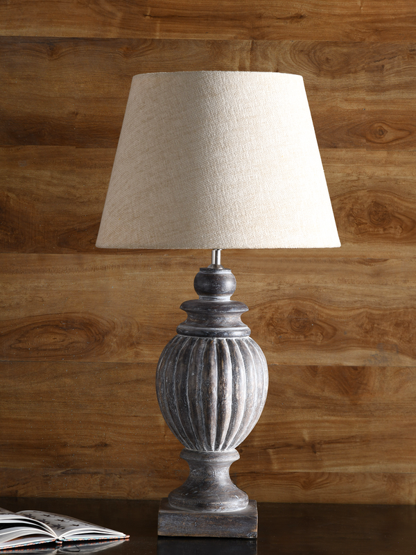 Iris Wooden Lamp