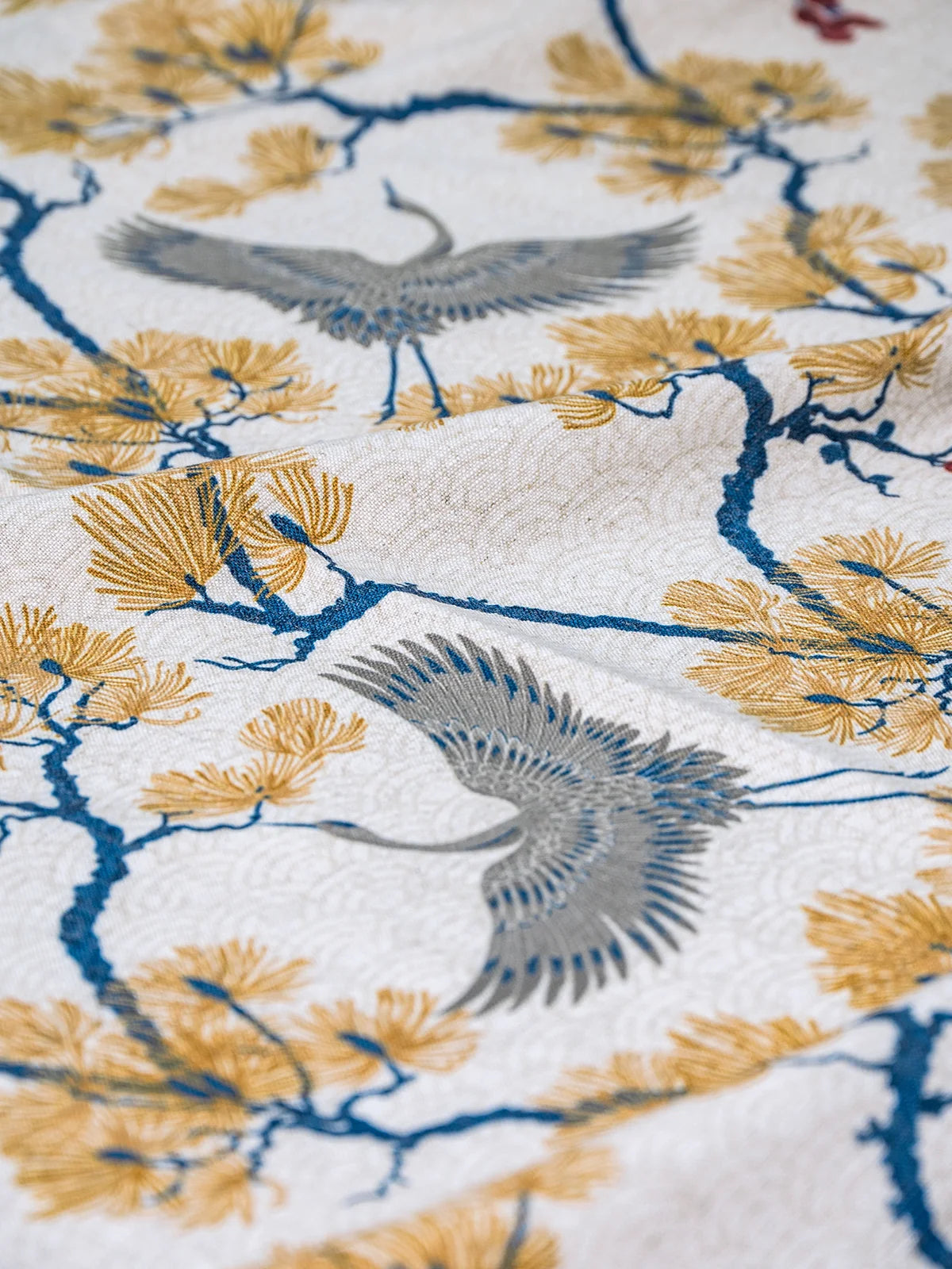 Song of the Swan (Eggshell)