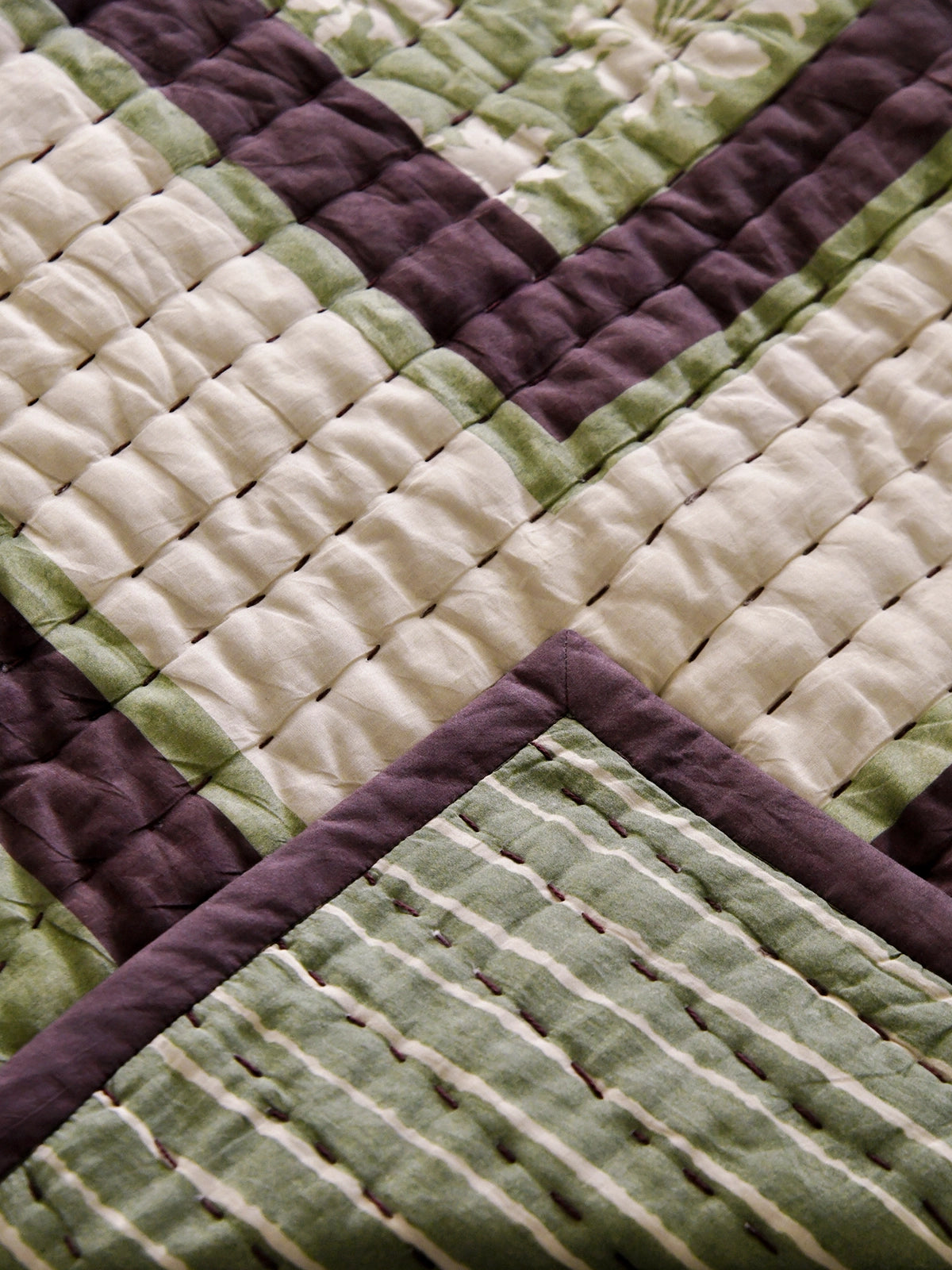 Mulberry Vine Quilt