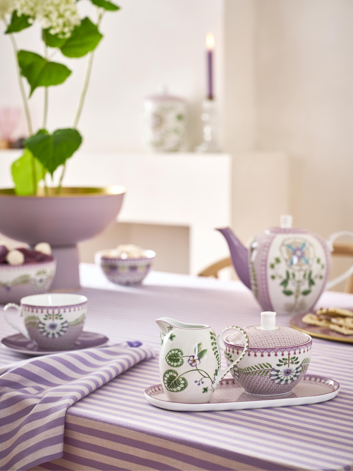 Lily & Lotus Sugar Bowl