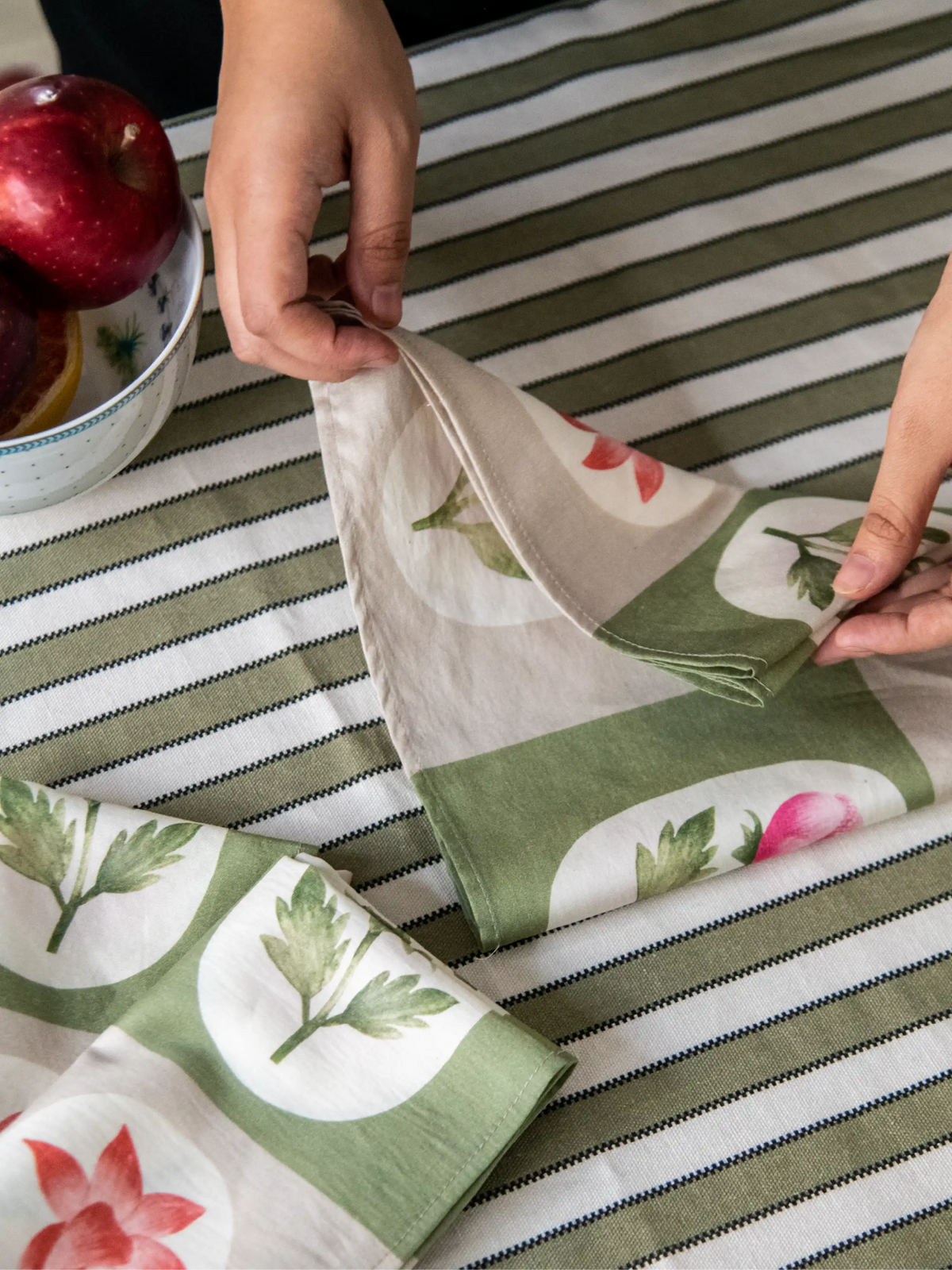 Petal Poise Napkin (Fern) - Set of 4