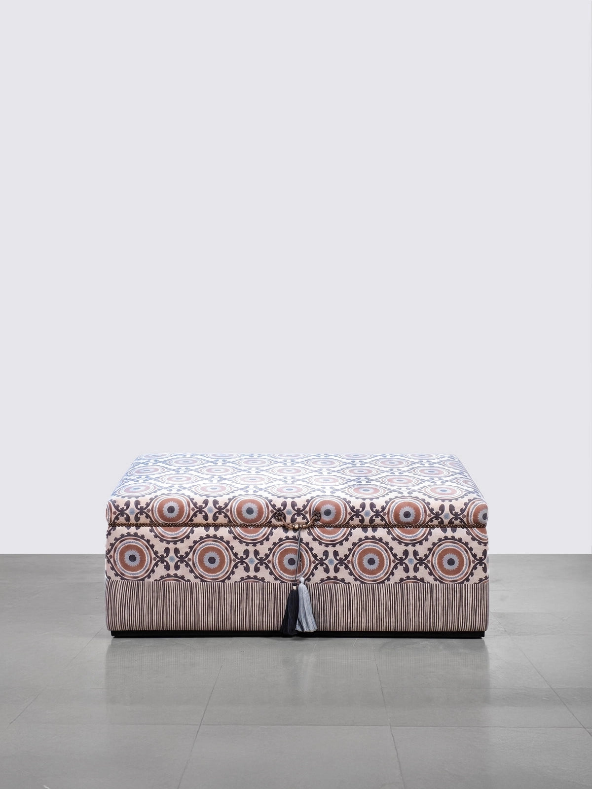 Alora Ottoman