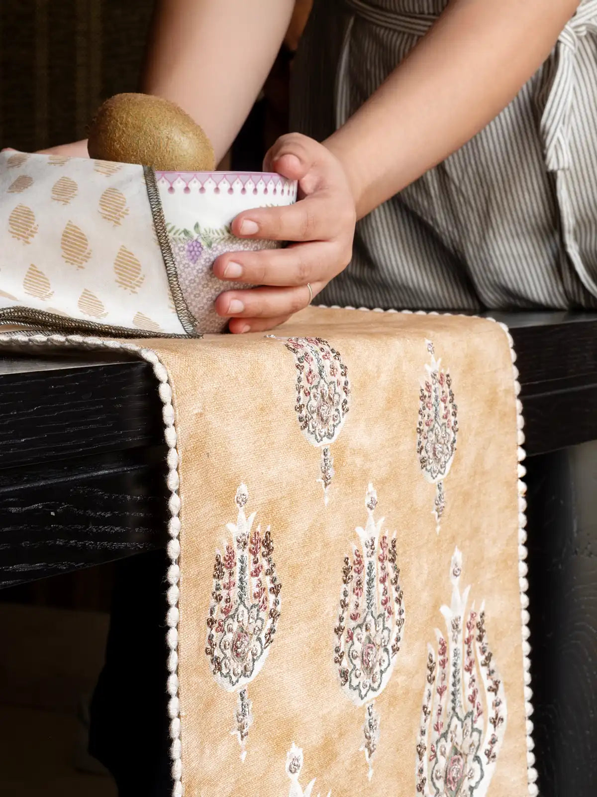Wine Cup Table Runner