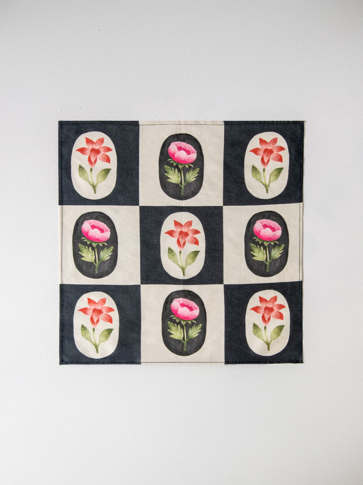 Petal Poise Napkin (Onyx) - Set of 4