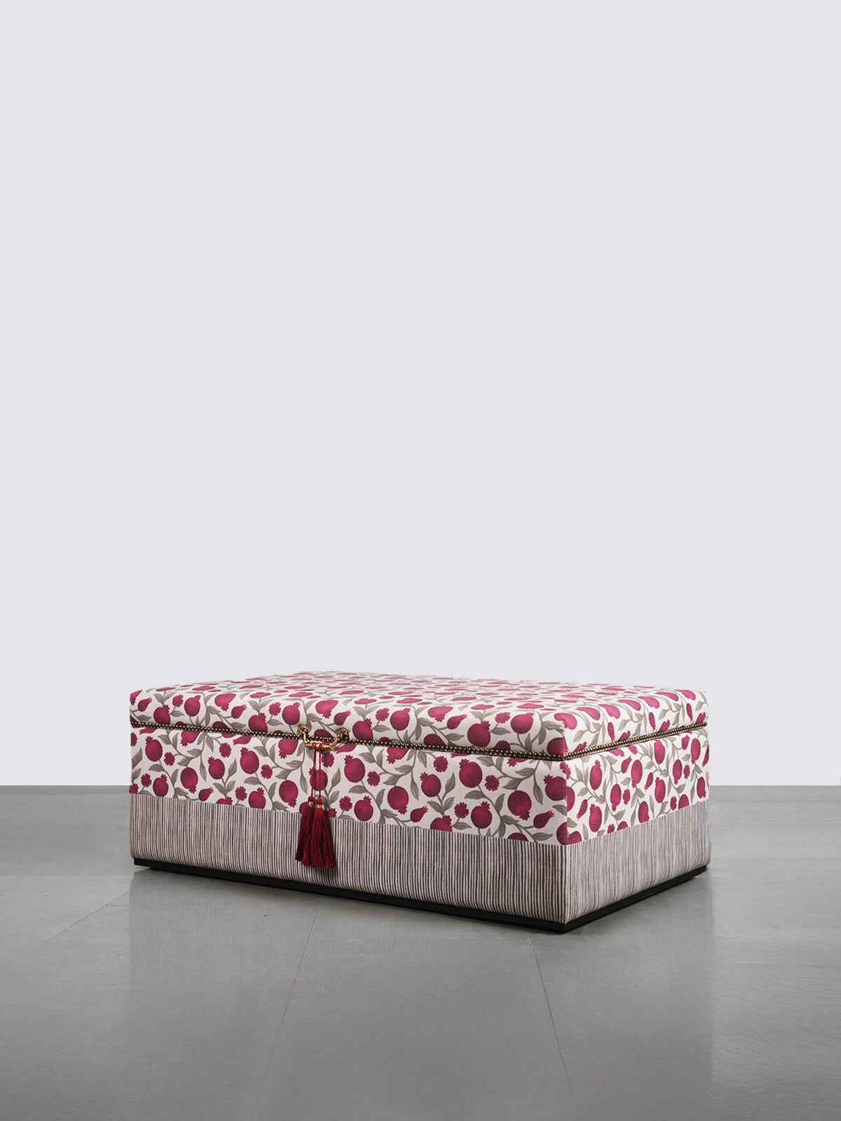 Alora Ottoman