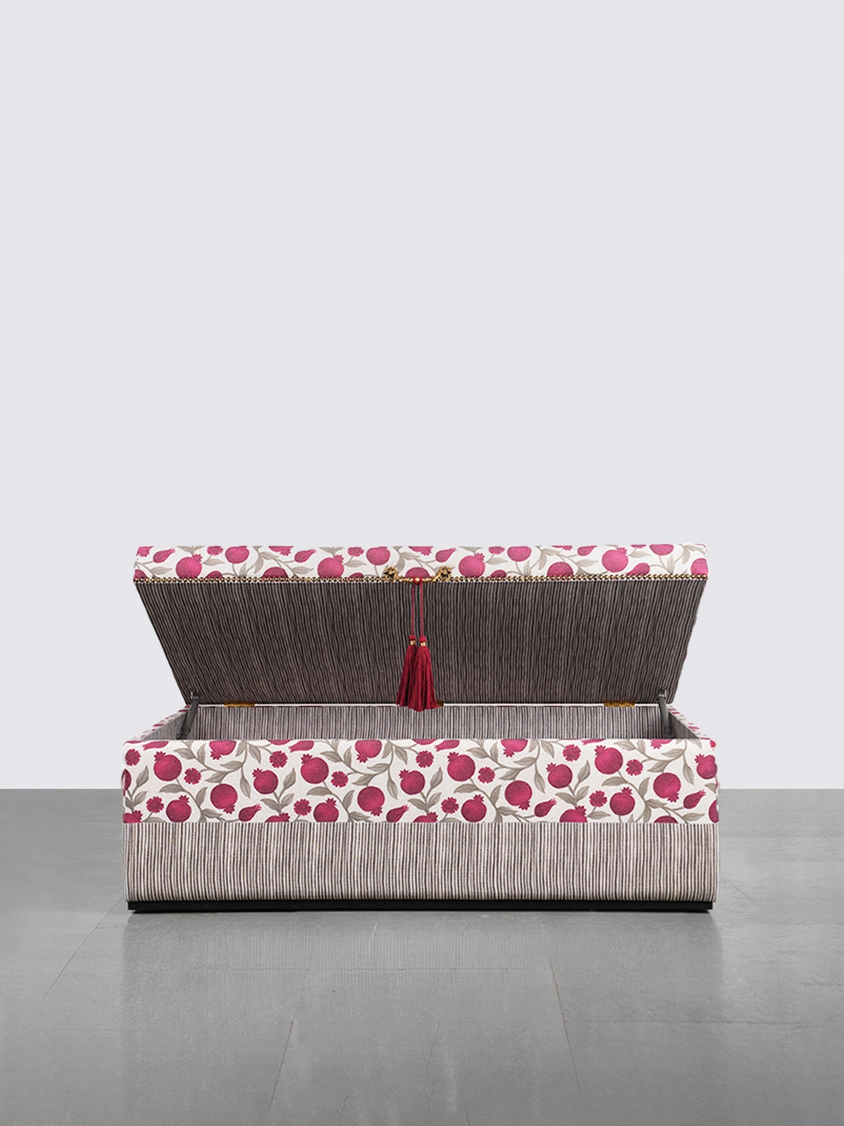 Alora Ottoman
