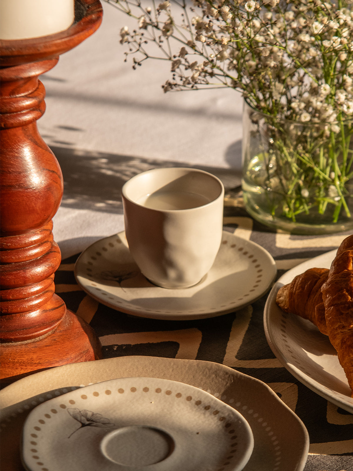 Clair Cup & Saucer (Set of 2)