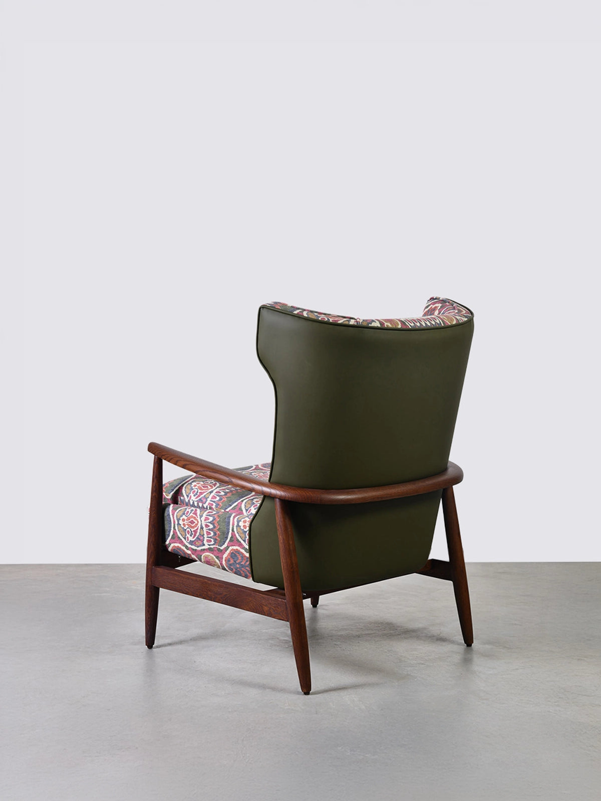 Crest Wing Chair