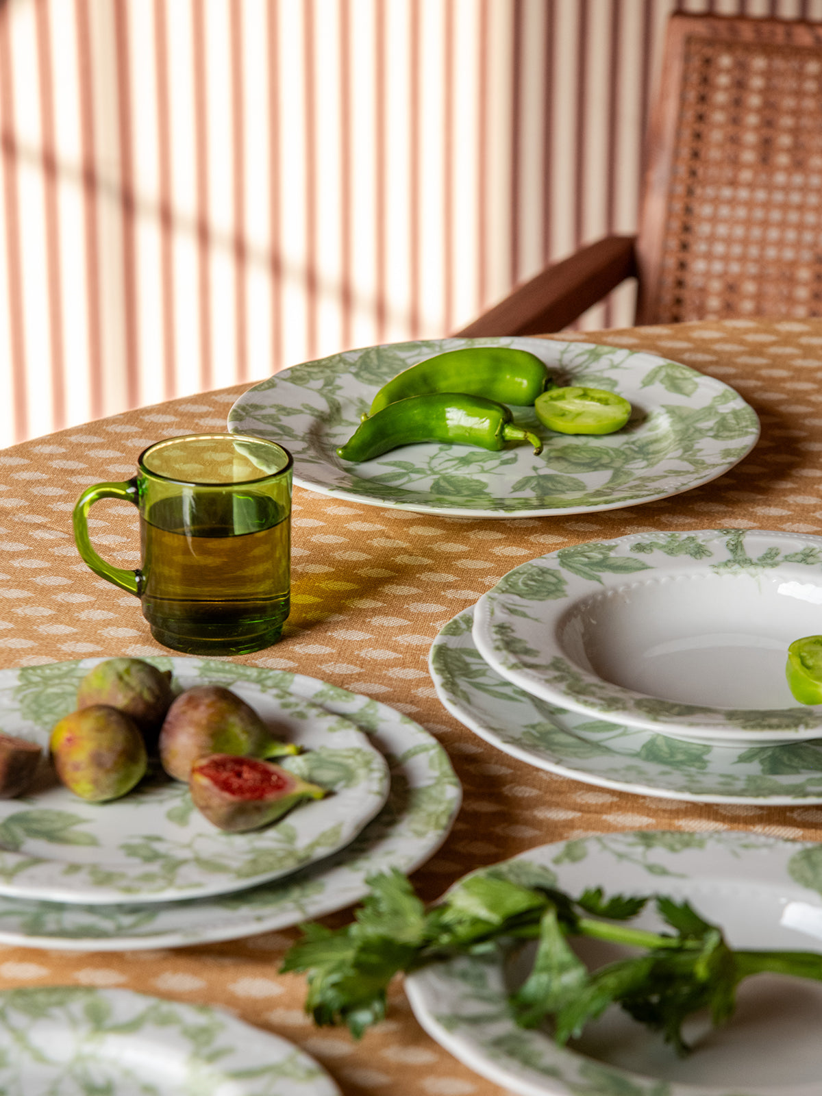 Green Roses Dessert Plate - Set of 2