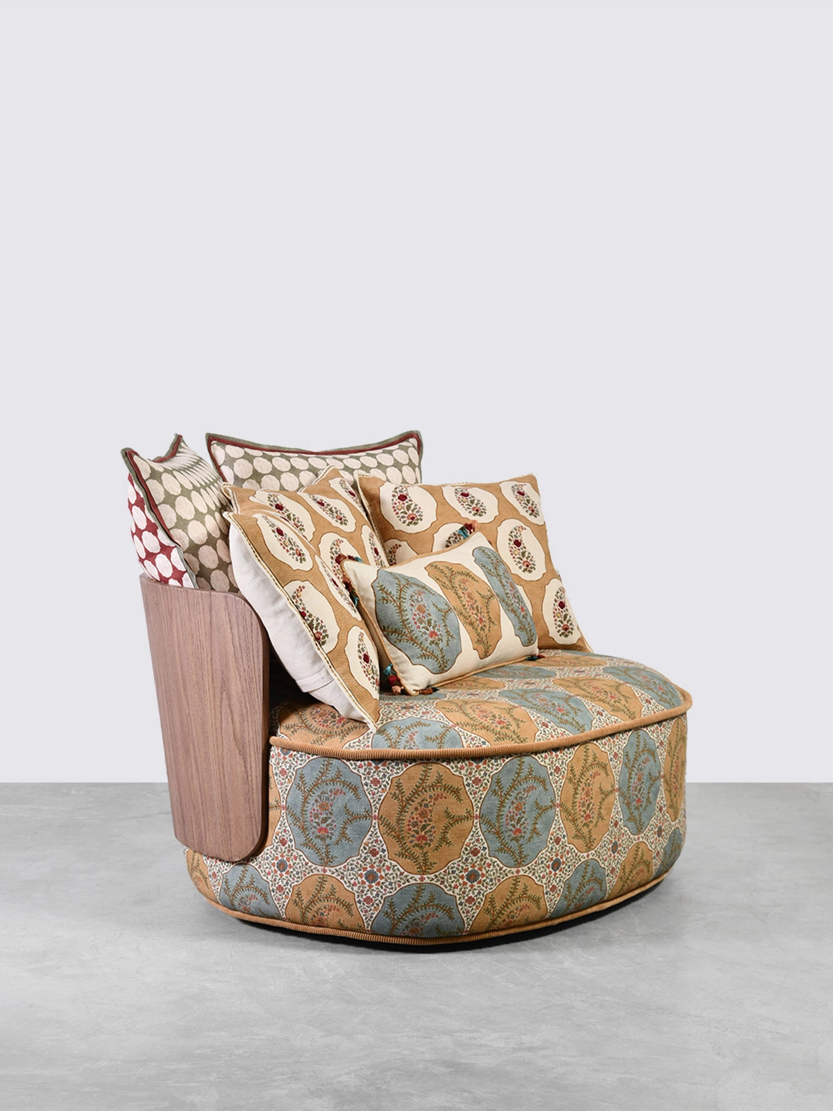 Sanctum Swivel Chair