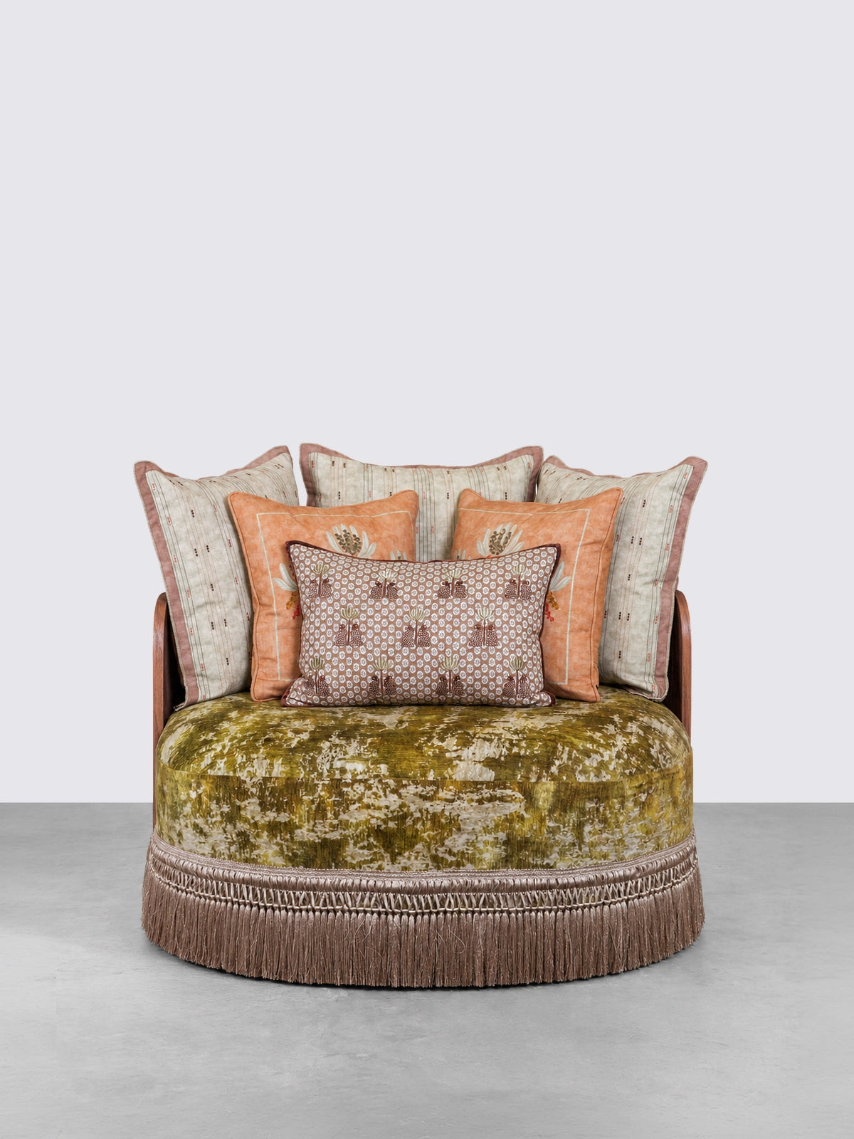 Sanctum Swivel Chair 1