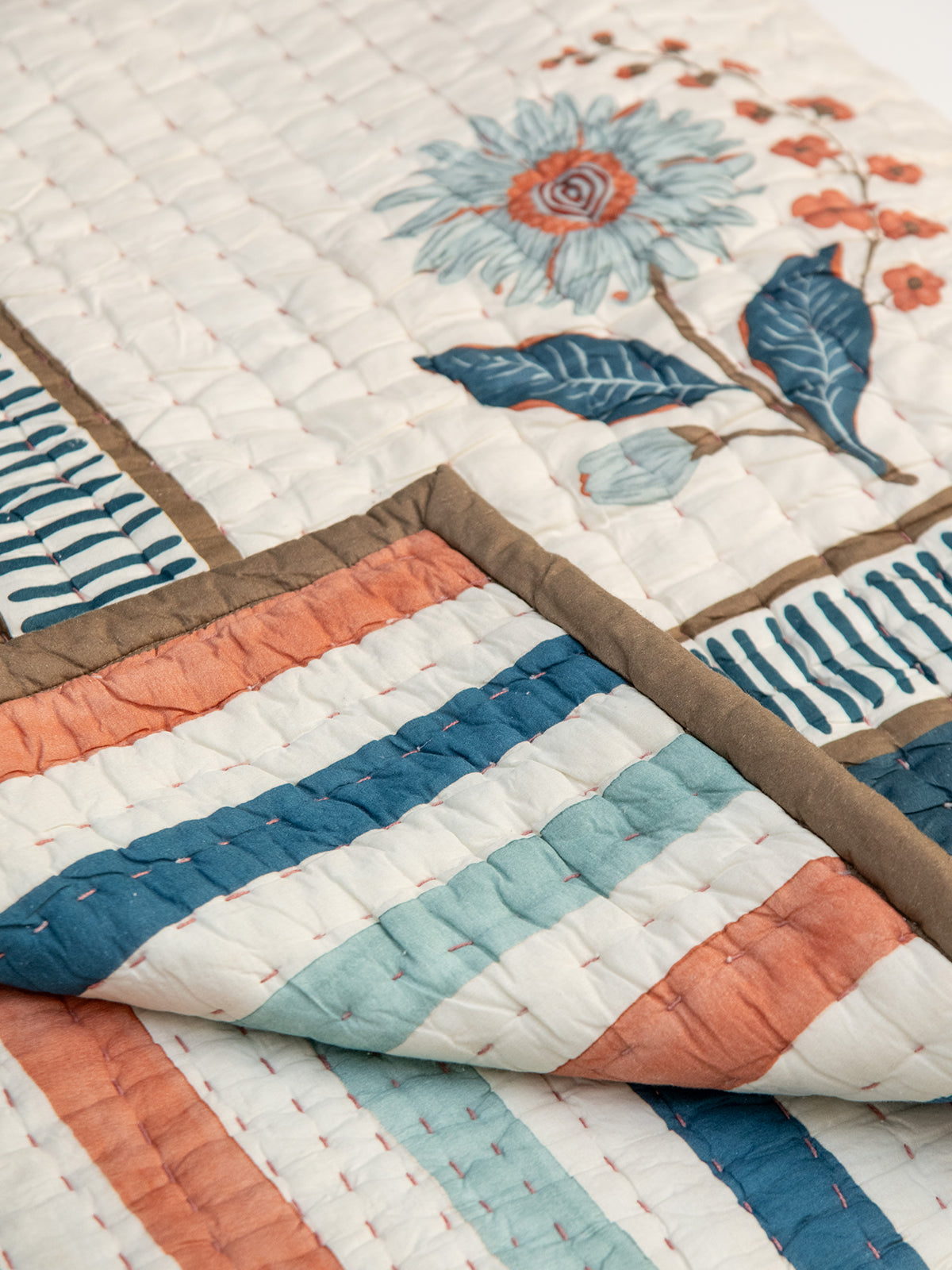 Spring Field Quilt (Ivory)