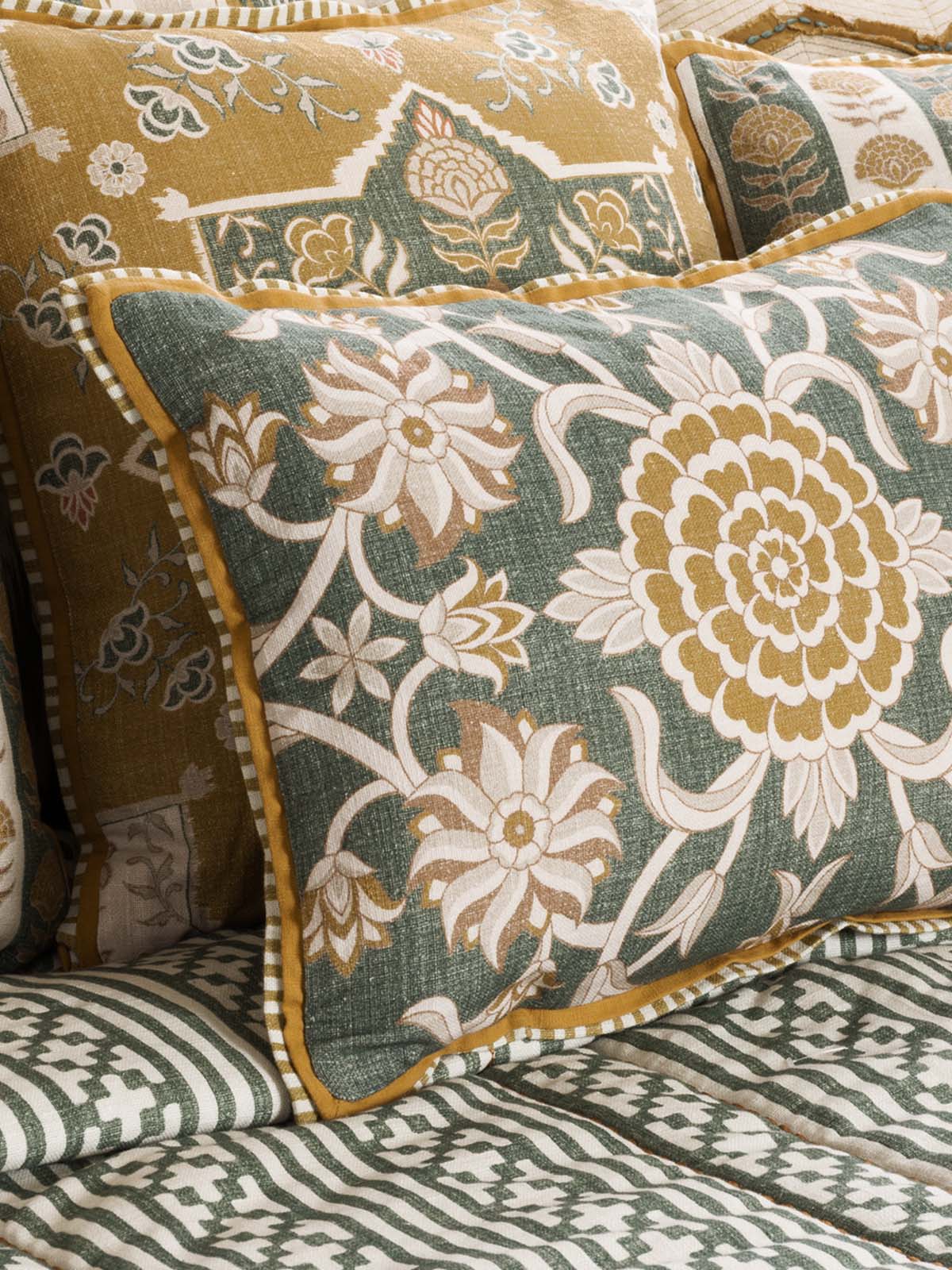Amer Cushion Cover (Yellow)