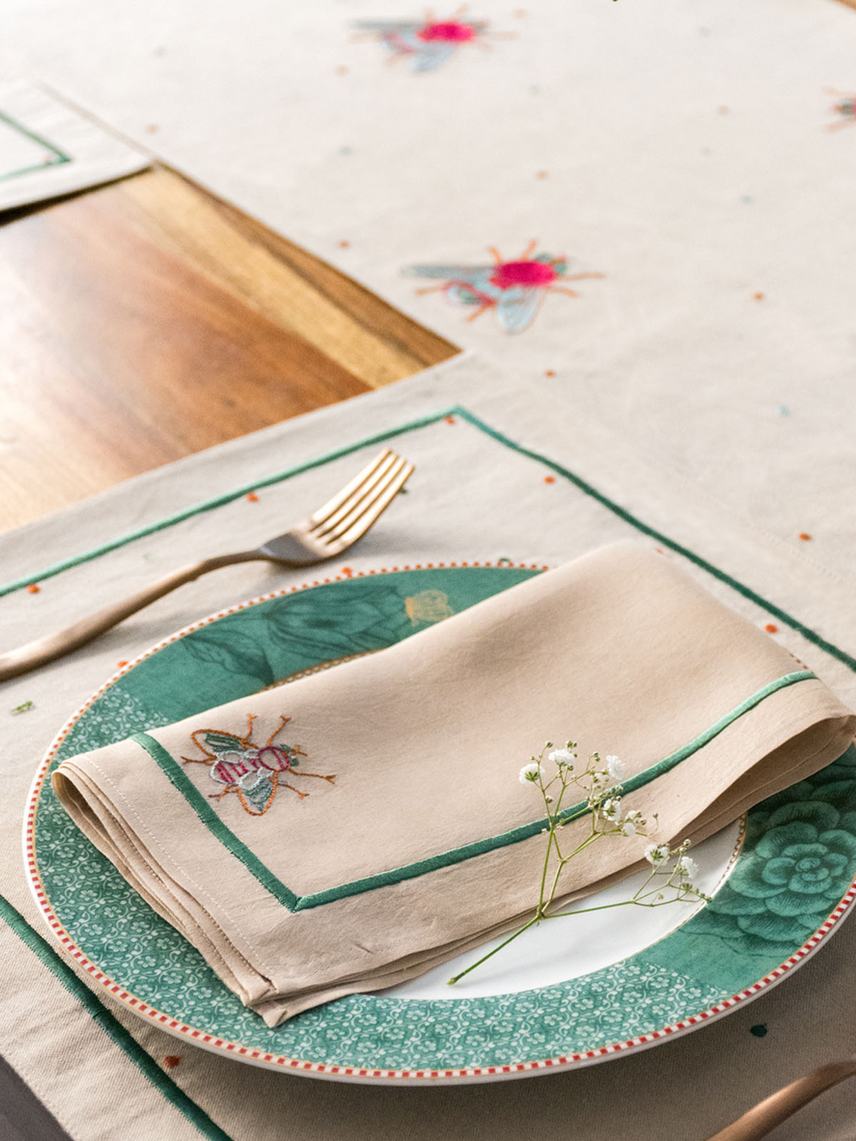 Swarm Placemats and Napkins