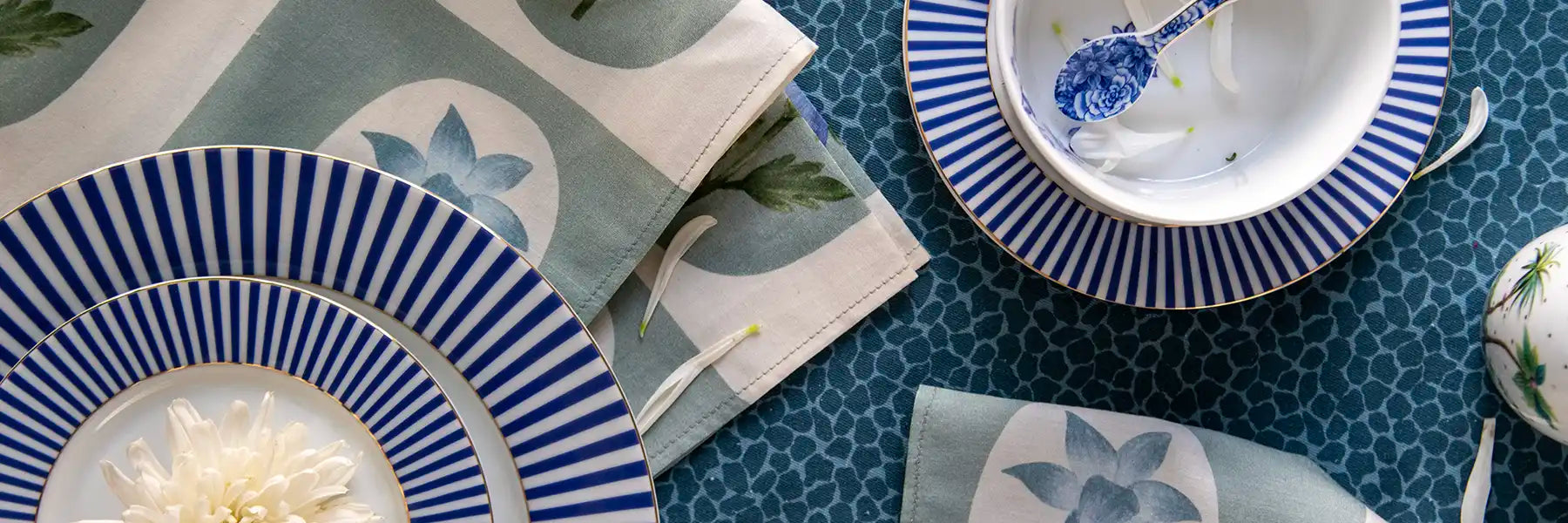 Table Mats and Napkins