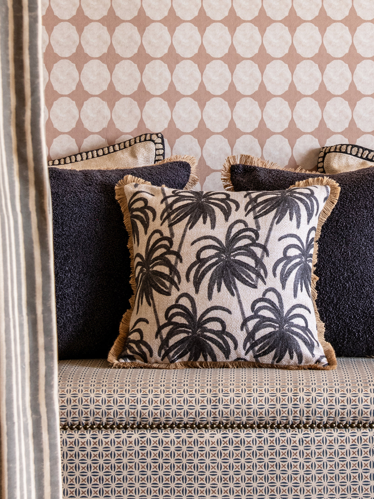 Palm Bay Cushion Cover (Onyx)