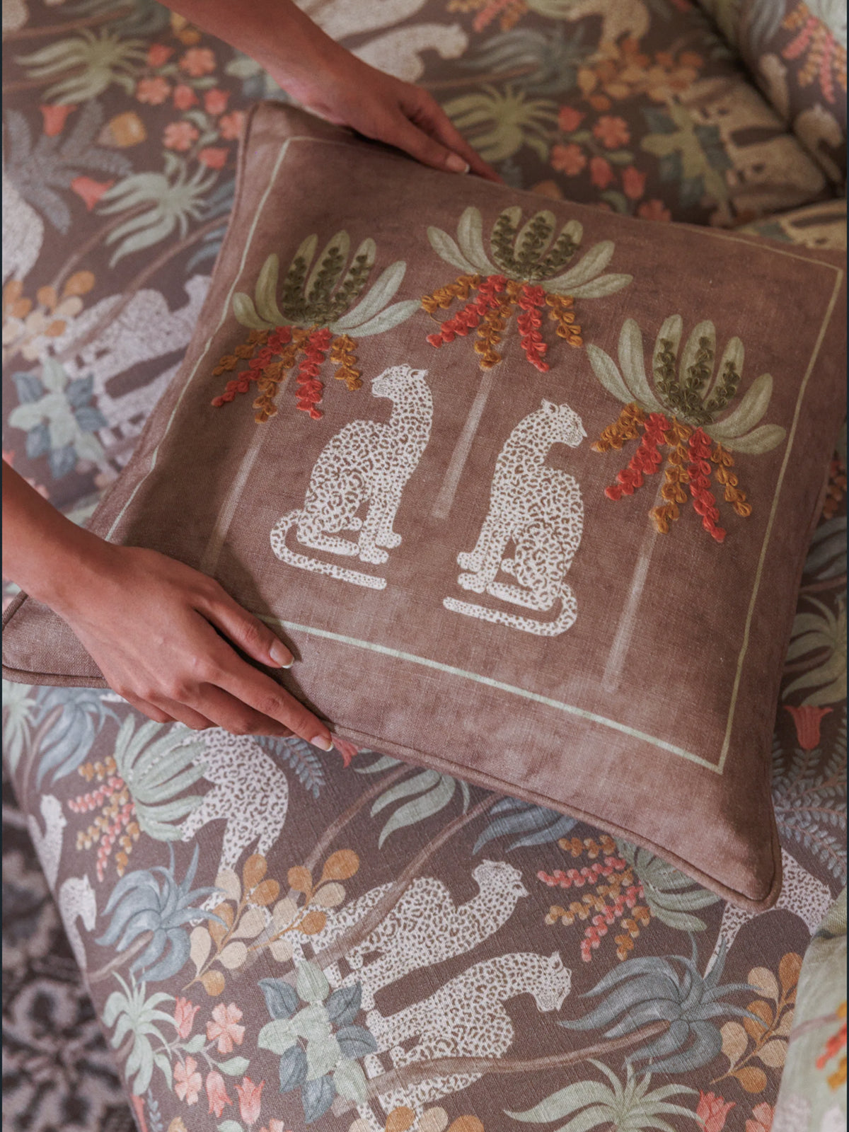 Sage & Savannah Cushion Cover (Mocha)