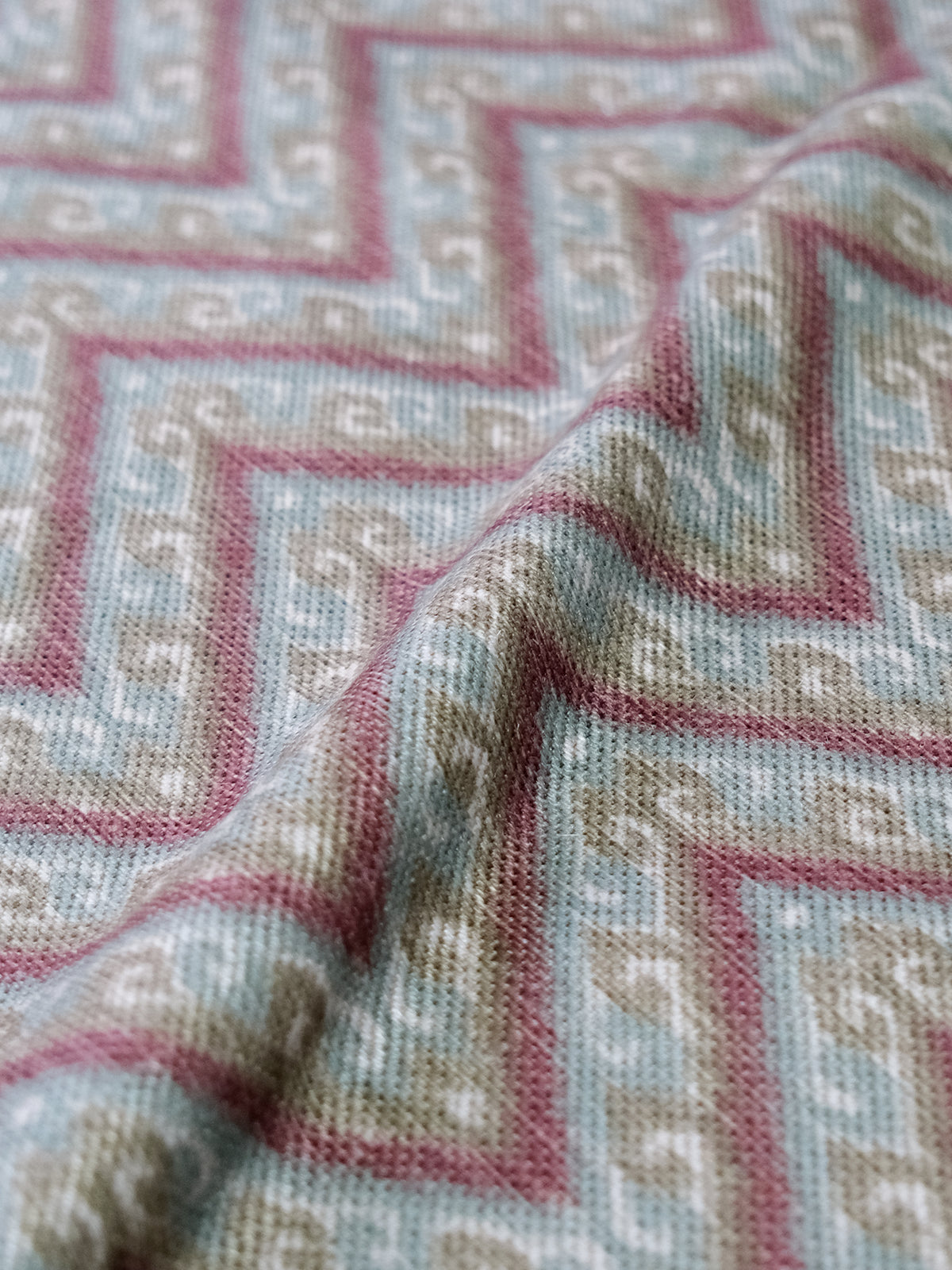 Ikat Mirage (Multi)