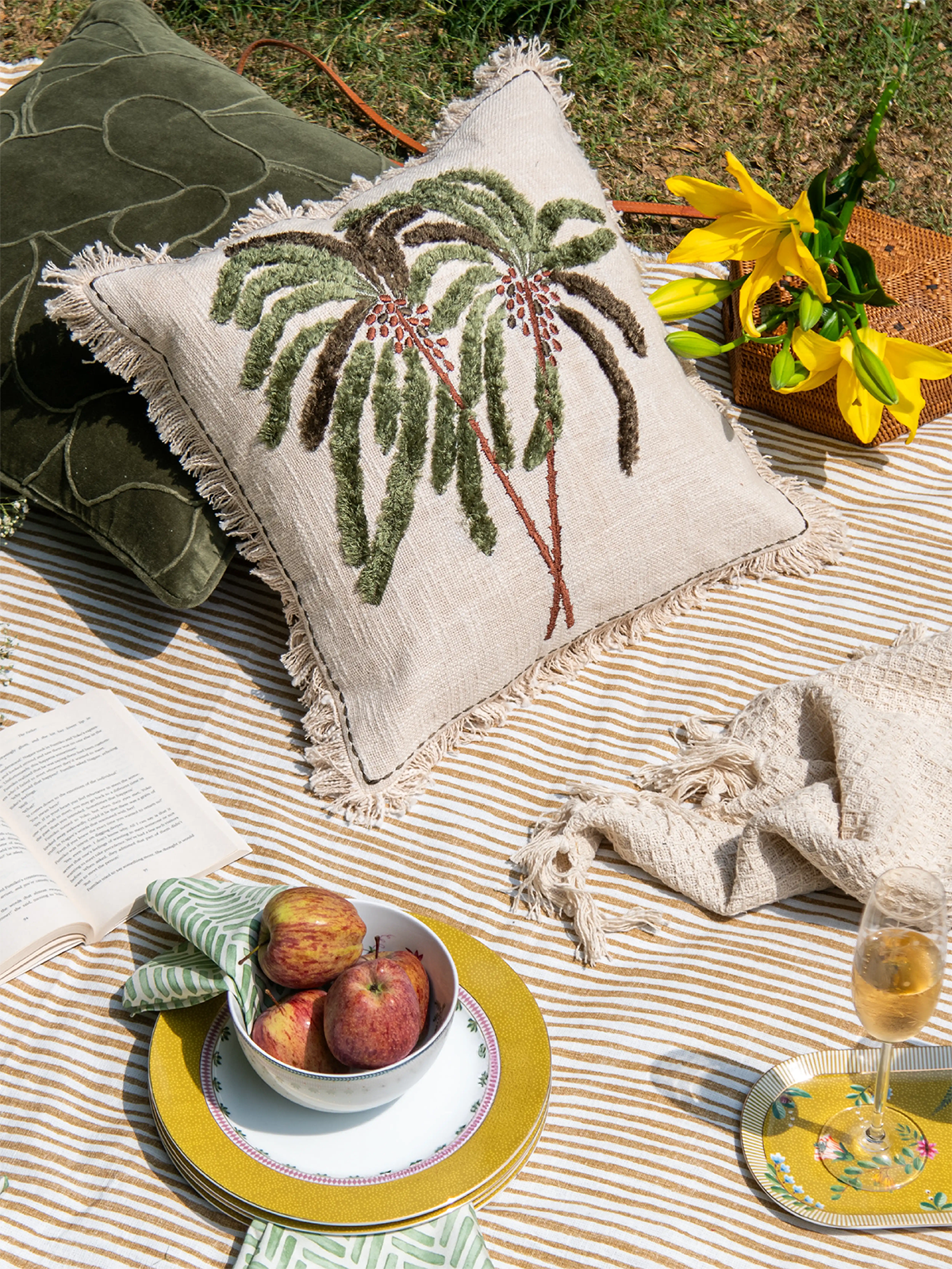 Palm Whispers Cushion Cover (Moss)