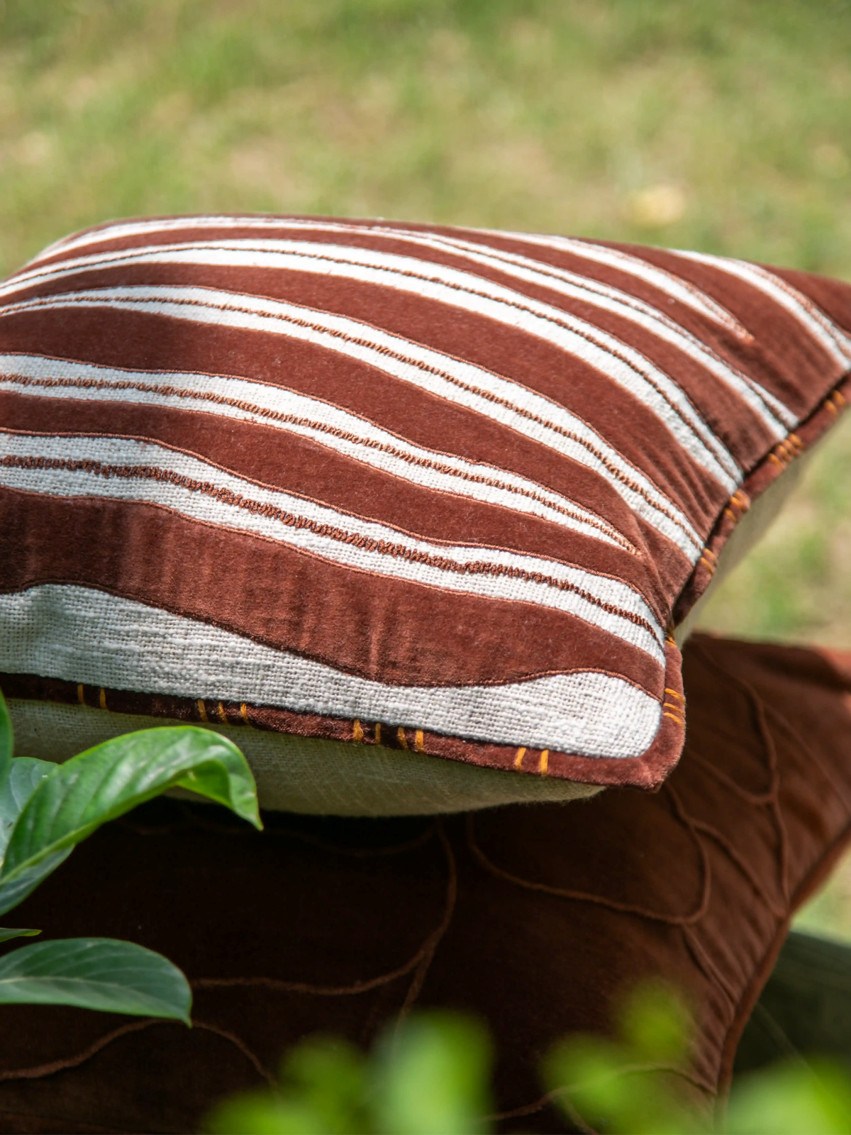 Tide Grove Cushion Cover (Mocha)