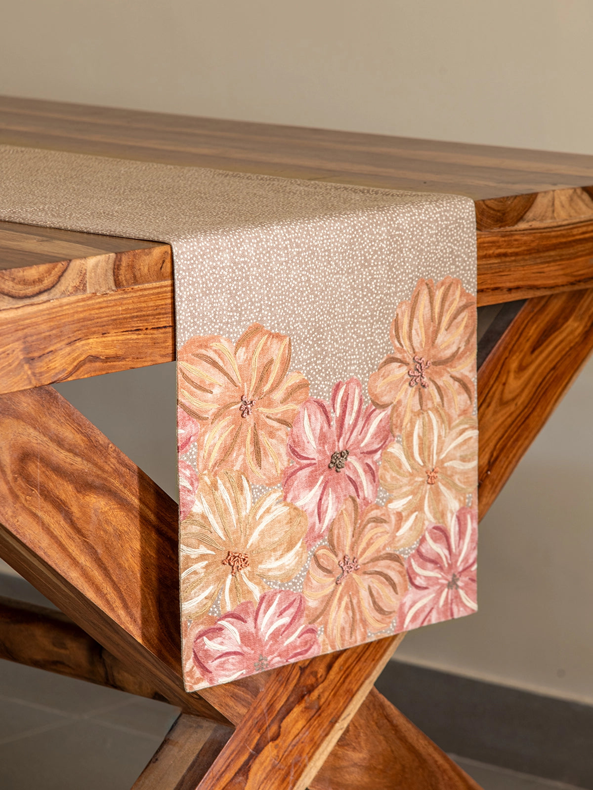 Bloomlight Table Runner