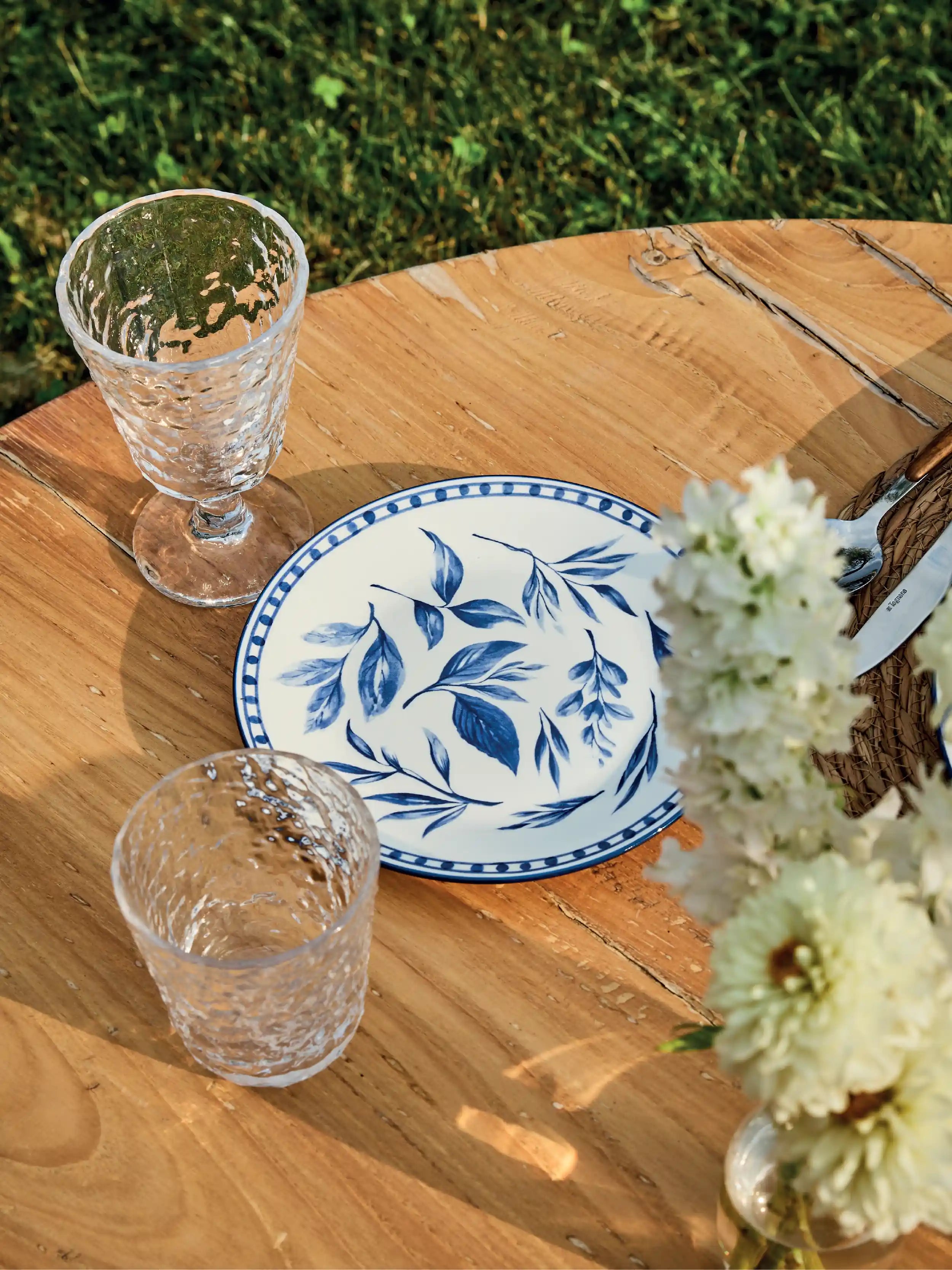 BLUE LOIRA QUATER PLATE SET OF 2