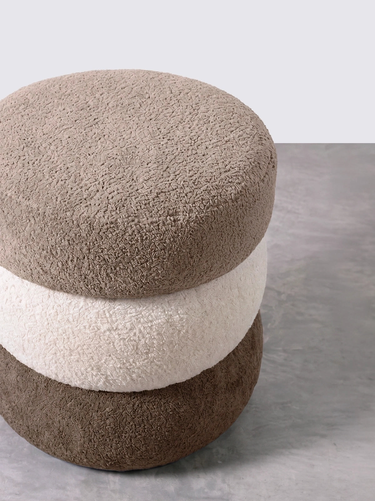 Coil Pouf (Ecru)