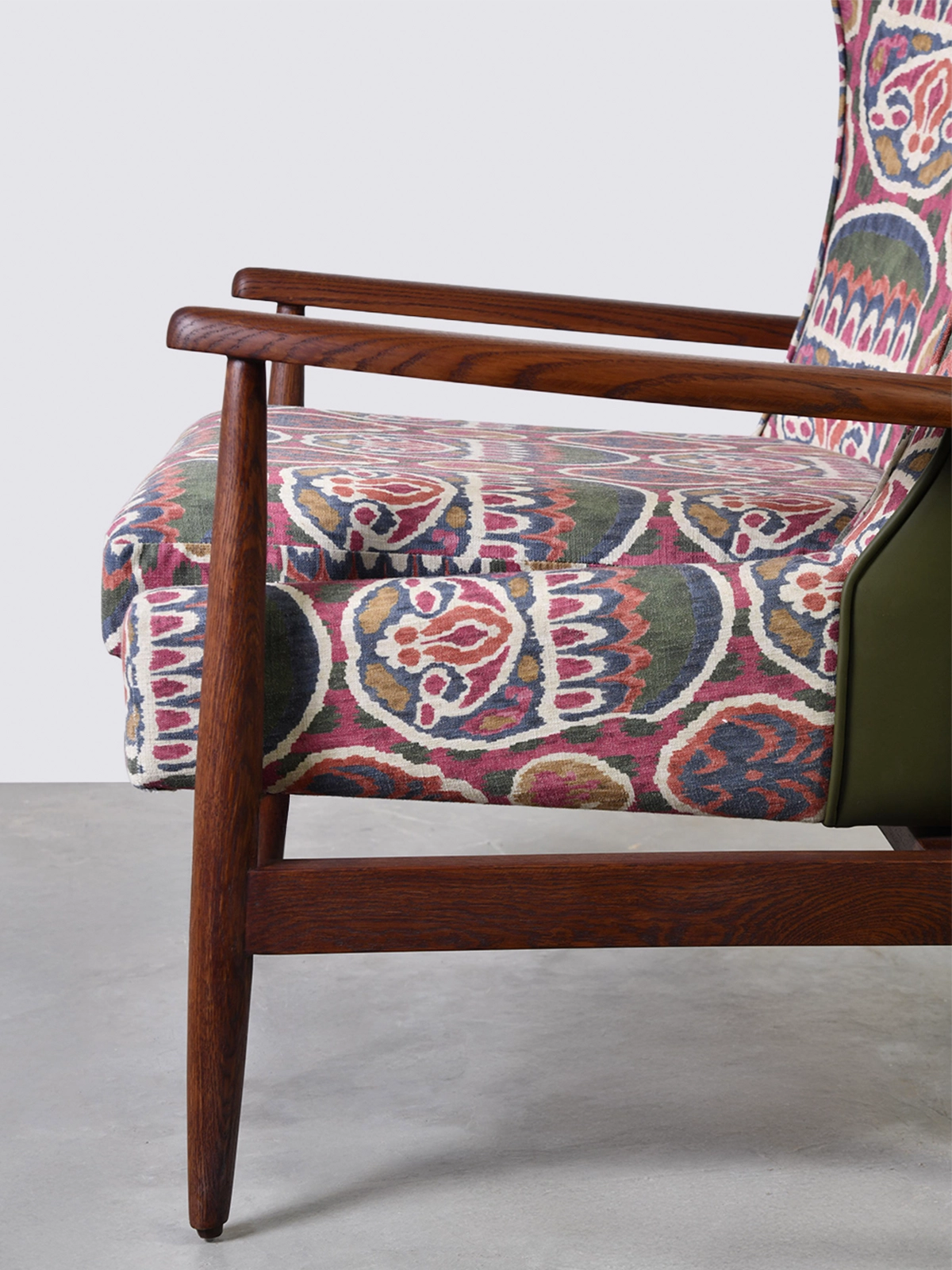Crest Wing Chair
