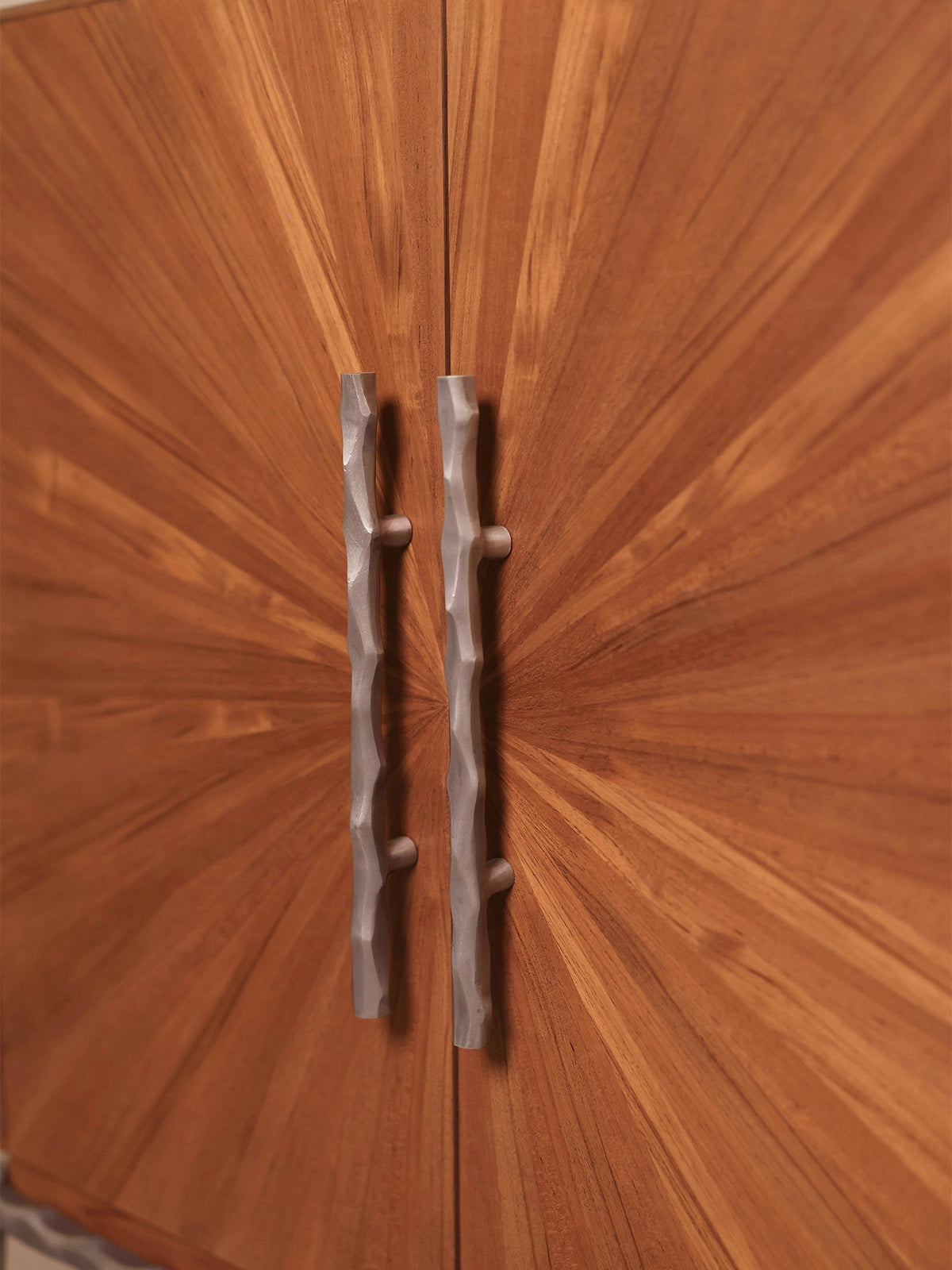 Ray Cabinet