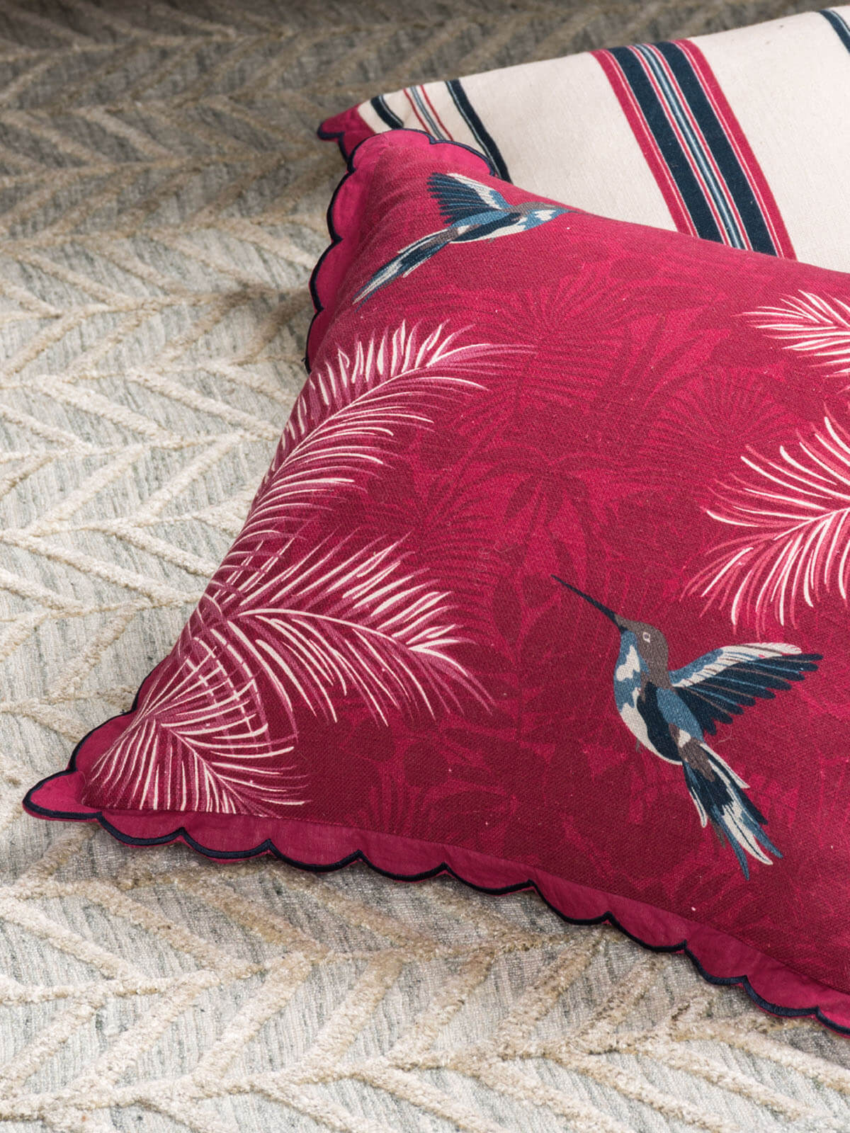 Hummingbird Cushion Cover (Cherry)