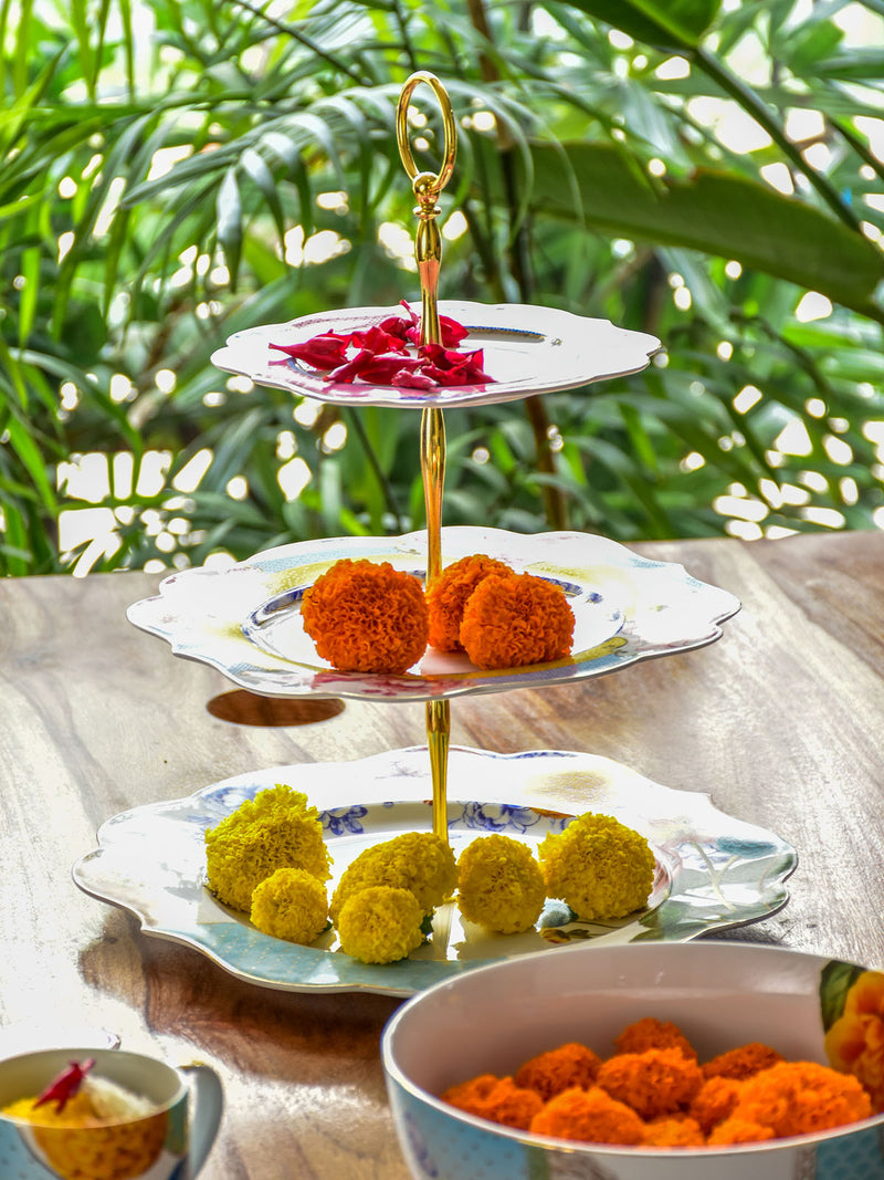 Royal Cake Stand